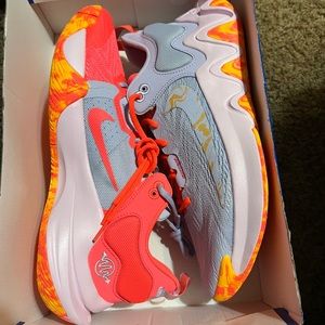 Mens nike Giannis immortality 2 (DM0825 600) no box size 10.5